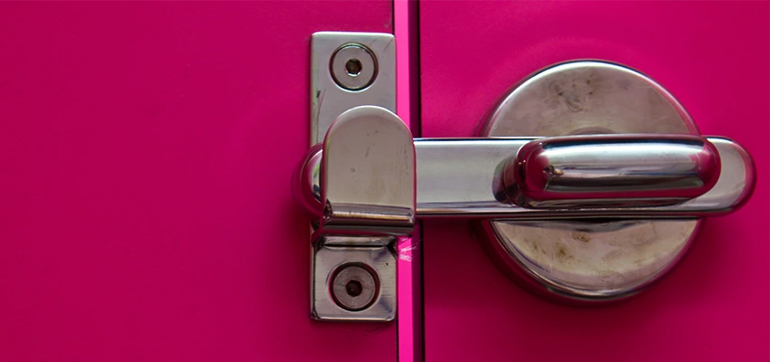 Childproof Gate Lock in Crestline, California